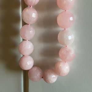 New Rose Quartz round Necklace.